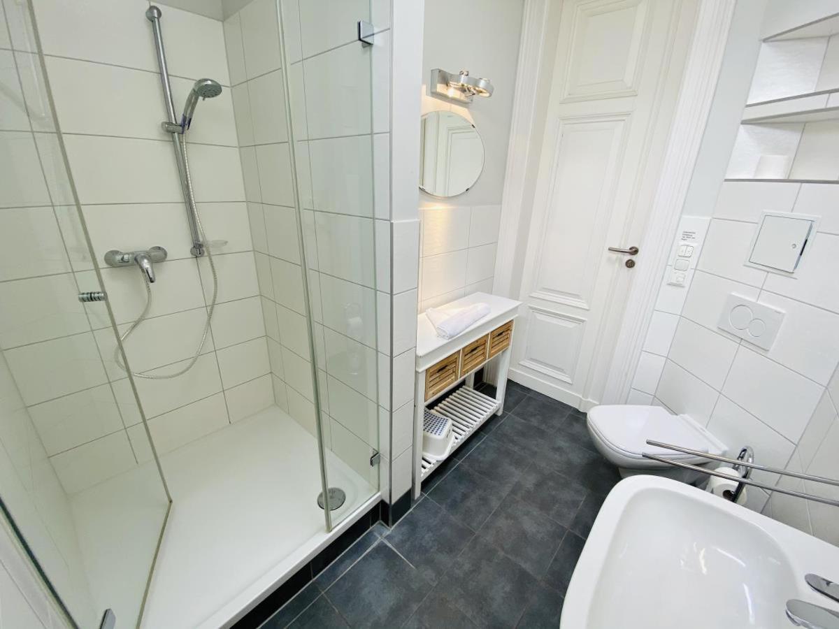 Vormann Jantzen, Direkt Am Leuchtturm Apartment Rostock Luaran gambar